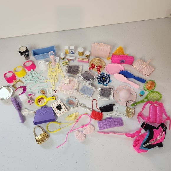 Vintage Lot Barbie Doll House Accessories 90s 1990s Scuba Kitchen Food Hangers - Picture 1 of 16